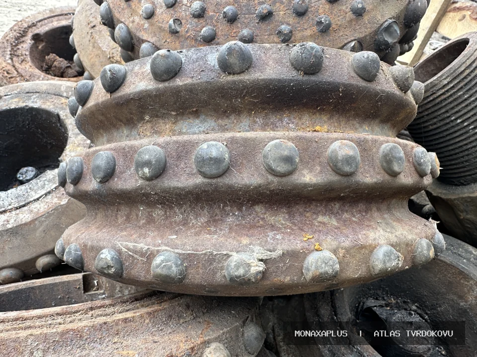 Reálná fotografie: Drill Heads. Kategorie Důlní hroty a Drill Heads v obrazové databázi tvrdokovu MonaxaPlus.