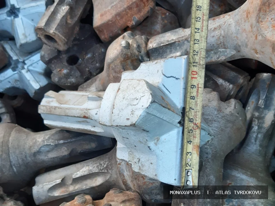 Opotřebené důlní hroty na reálné fotografii materiálu v kategorii Důlní hroty a Drill Heads.