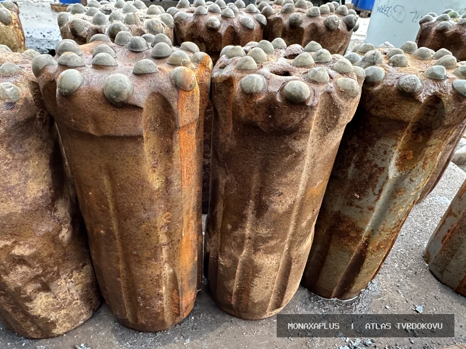 Průmyslové Drill Heads na reálné fotografii materiálu v kategorii Důlní hroty a Drill Heads.
