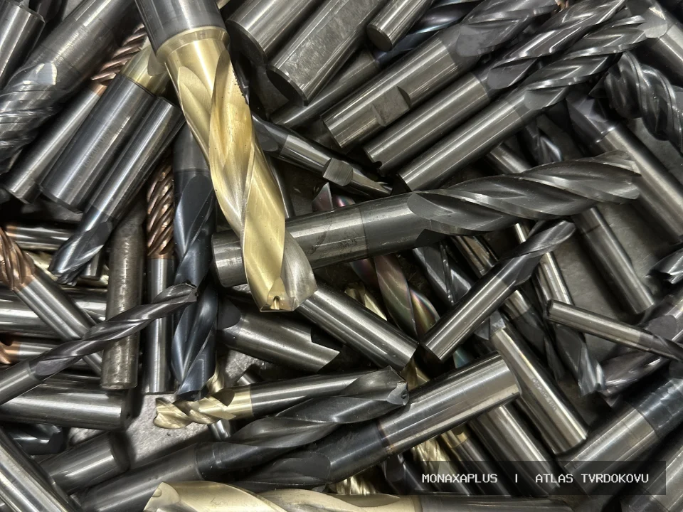 CNC vrtáky – pro CNC obrábění na reálné fotografii materiálu v kategorii Tvrdokovové vrtáky a frézy.