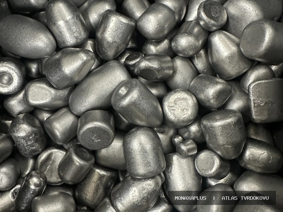 Důlní hroty – z vrtacích souprav na reálné fotografii materiálu v kategorii Důlní hroty a Drill Heads.