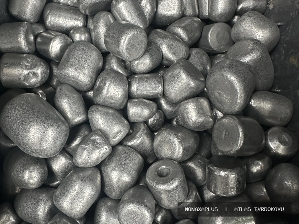 Tvrdokovové důlní hroty – z vrtacích souprav na reálné fotografii materiálu v kategorii Důlní hroty a Drill Heads.